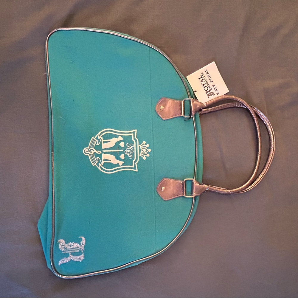 Katy Perry Royal Revolution bag